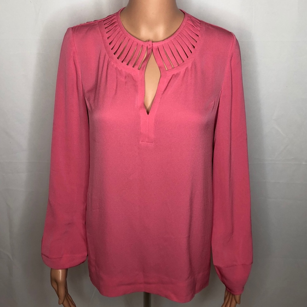 Diane Von Furstenburg 100%  Pink Silk Blouse